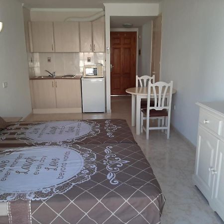 Apartamentos Torres Cardona Cala Llonga  Kültér fotó
